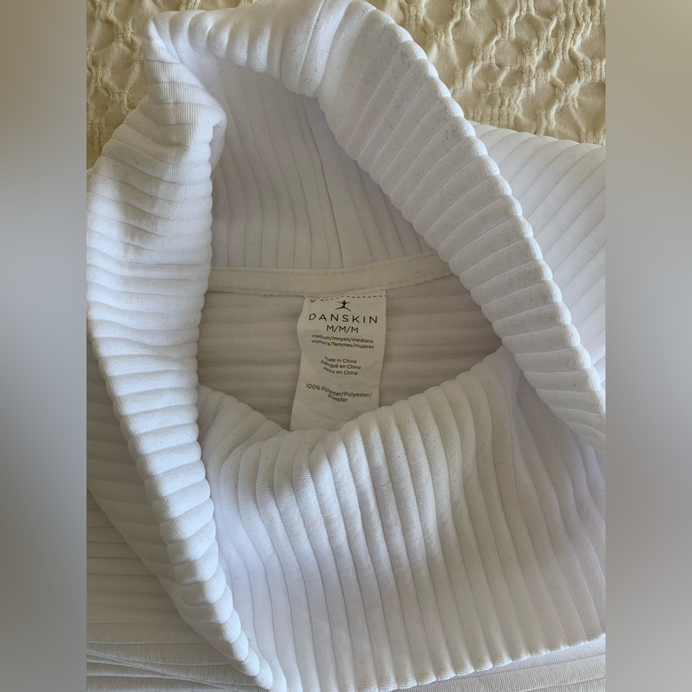 Danskin Ribbed White Pullover - Picture 2 of 3